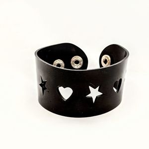 Black heart & stars cutout cuff bracelet